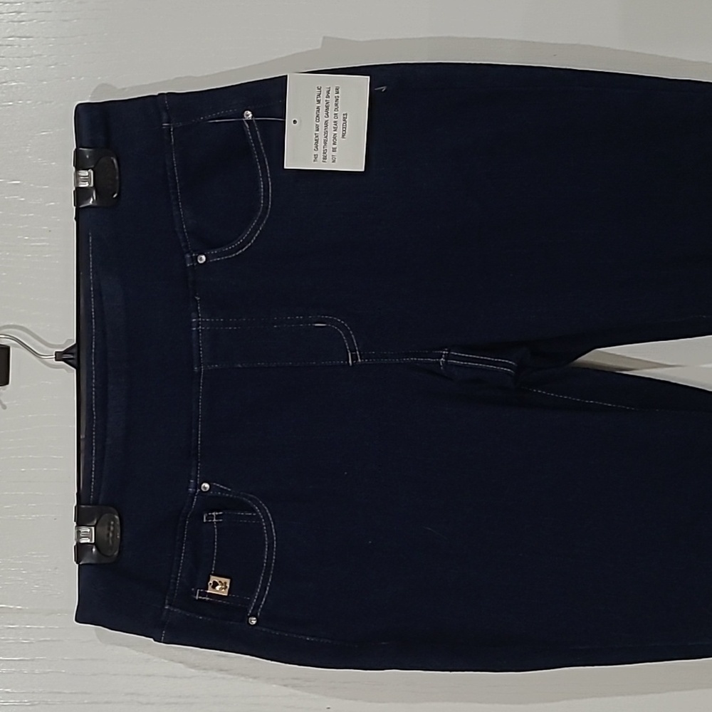 Belle By Kim Gravel Flexibelle Dark Wash Pull-on Jeans With Curved Hem Size 10 - Picture 9 of 11